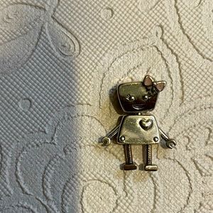 Bella bot Pandora charm